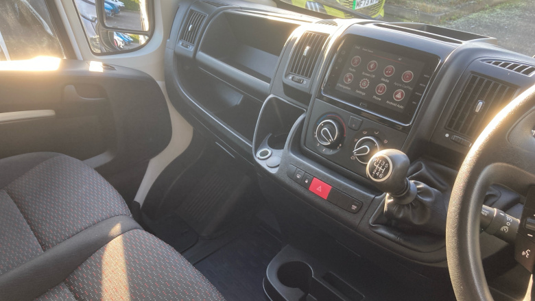 Peugeot Boxer 435 L4 Diesel 2.2 BlueHDi H3 Professional Premium+ Van 140ps